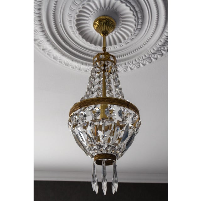 Traditional French Empire Style Brass and Crystal Glass Basket Chandelier, 1950s For Sale - Image 3 of 18