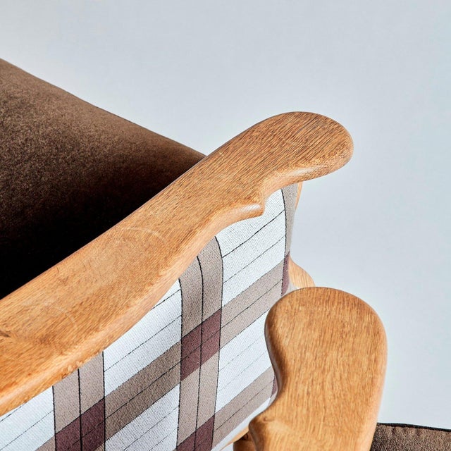 Mid-Century Modern 1950s Vintage Henning Henry Kjaernulf Style Club Chairs - Pair For Sale - Image 3 of 5