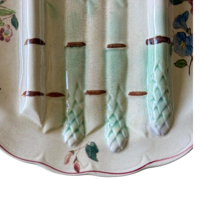 Antique French Longchamp Majolica Asparagus Plate C. 1900s - Sold Individually For Sale In Los Angeles - Image 6 of 9