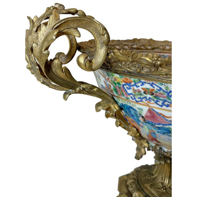 Rose Mandarin Porcelain Bowl With French Dore Bronze Mounts For Sale - Image 4 of 12