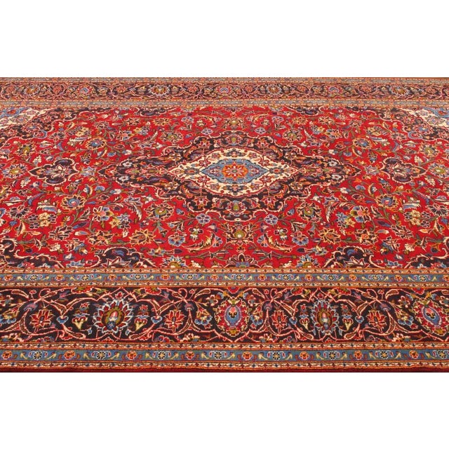 Textile Middle Eastern Rug in Wool For Sale - Image 7 of 11