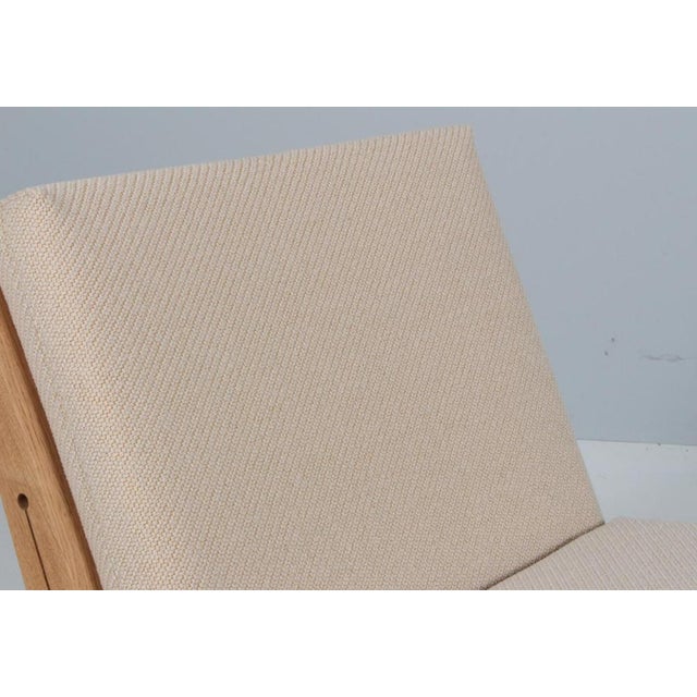 1960s Lounge Chair Model Ge-370 attributed to Hans J. Wegner for Getama, 1960s For Sale - Image 5 of 8