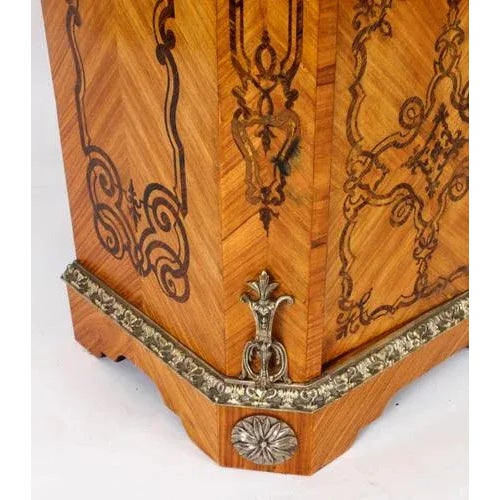 Antique Loius XV Revival Marquetry Kingwood Vitrine Display Cabinet For Sale - Image 11 of 18