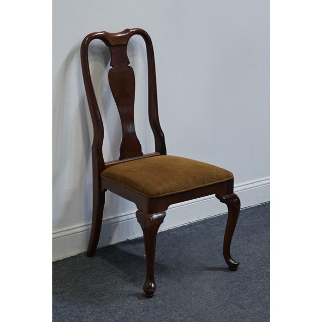 Queen Anne Hickory White Solid Mahogany Traditional Queen Anne Style Splat Back Dining Side Chair For Sale - Image 3 of 8