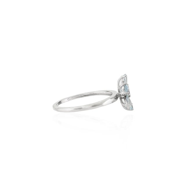 Not Yet Made - Made To Order Natural Aquamarine Diamond Spring Flower Ring in 18k Gold for Her Size 7 For Sale - Image 5 of 14