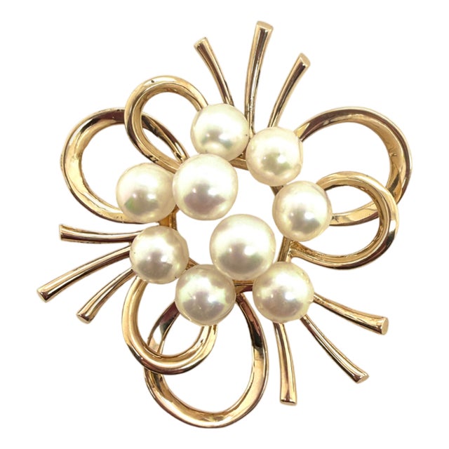 14k Gold Mikimoto Akoya Pearl Brooch Circa 1960 For Sale