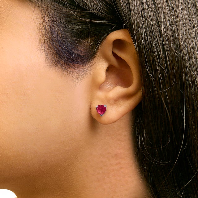 14K White Gold 5MM Heart Cut Ruby Solitaire Stud Earrings For Sale - Image 4 of 5