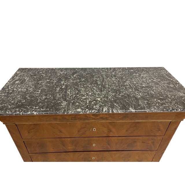 19th Century Louis Phillipe Commode in Burled Walnut with Grey Marble Top For Sale - Image 4 of 18