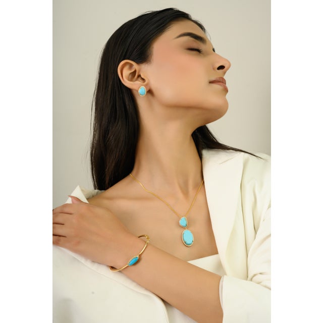 Vintage 12.2 Carat Turquoise Diamond Halo Bohemian Statement Pendant in 14k Gold For Sale In New York - Image 6 of 14