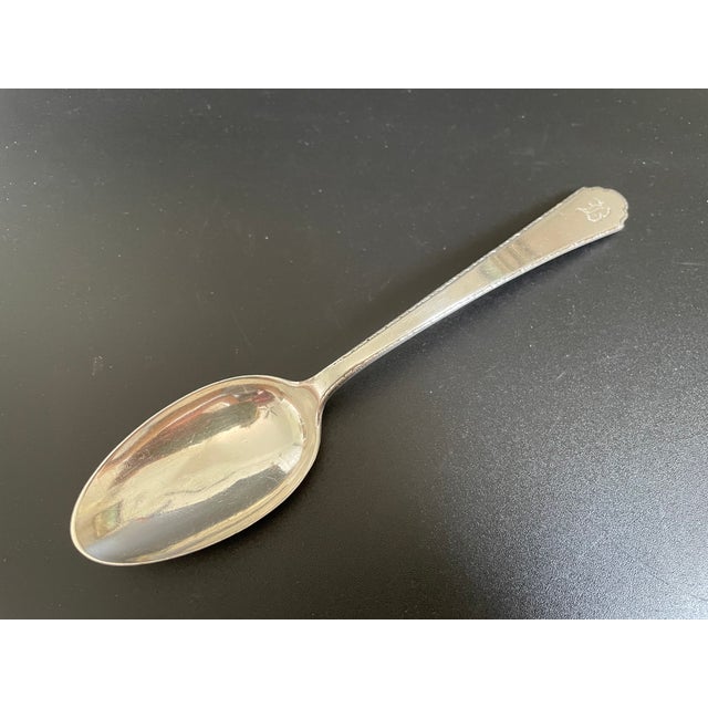 Art Deco 1920s Lunt Silver Treasure William & Mary 1921 Sterling Teaspoon With Monogram B For Sale - Image 3 of 12