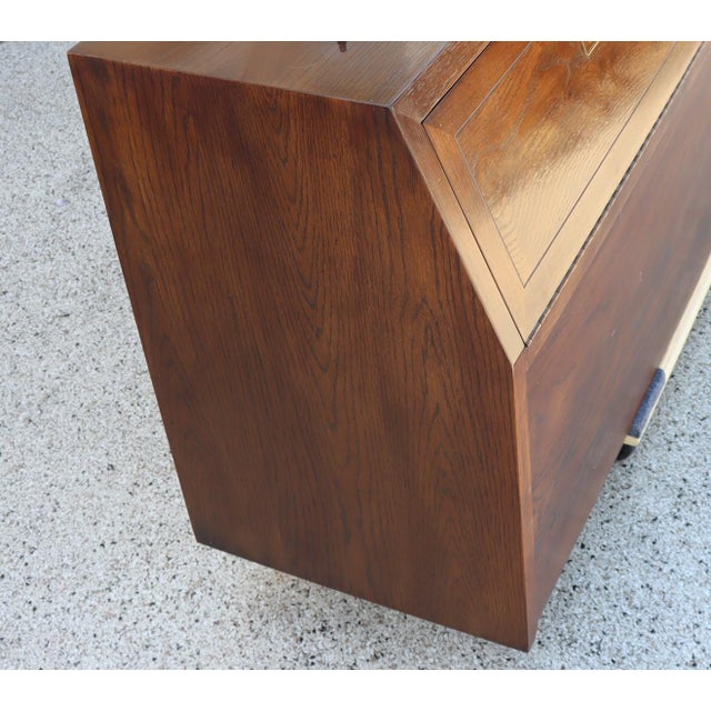 Wood Vintage Henredon Queen Size Headboard & Bed Frame – Mid-Century Modern For Sale - Image 7 of 13