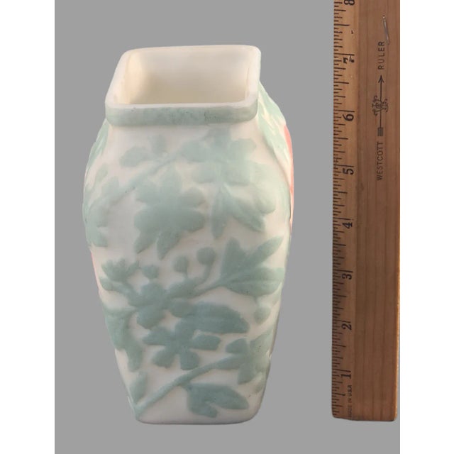 Art Deco Antique Phoenix Consolidated Art Glass Teal White Red Love Birds Vase For Sale - Image 3 of 9