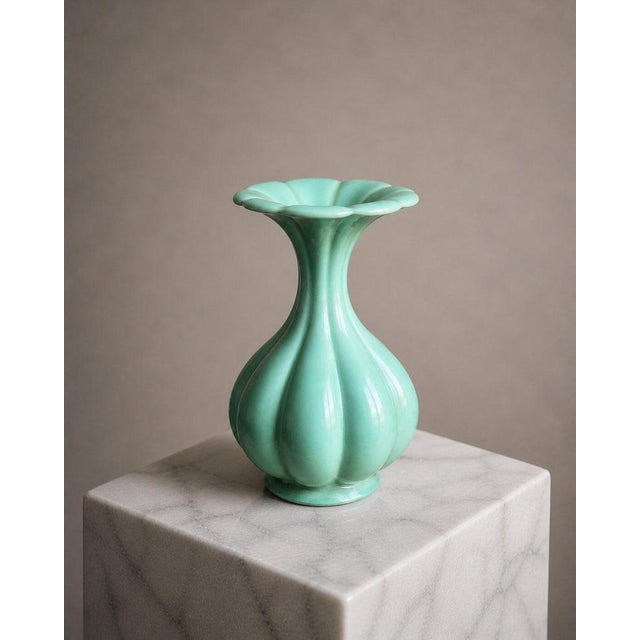 1930s Art Deco Green Lobed Ceramic Vase by Arthur Percy for Gefle Celadon, Sweden, 1930s For Sale - Image 5 of 9