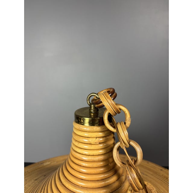 1970s Mid-Century Modern Italian Witch Hat Pencil Reed Rattan Bamboo and Brass Pendant Lamp, 1970s For Sale - Image 5 of 12