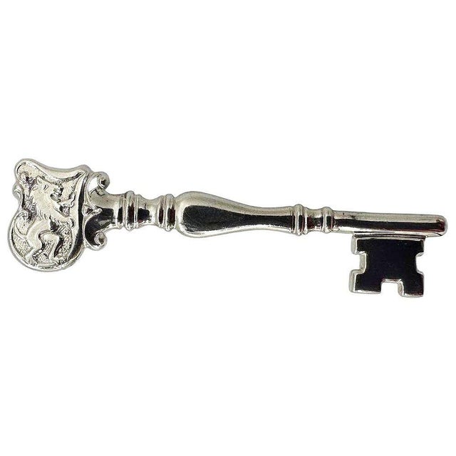1970s sterling silver "Rampant Lion" skelton key brooch Pin by Towle retaining its original high shine. It features the...