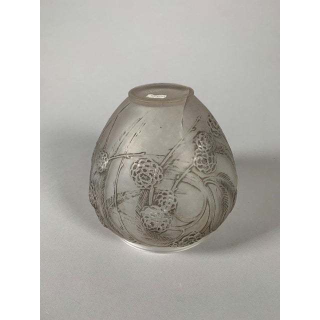 René Lalique (1860-1945) Vase "medlars", Circa 1930 For Sale - Image 6 of 11