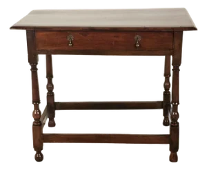 One-Drawer Walnut Tavern Table, English or American, Circa 1720