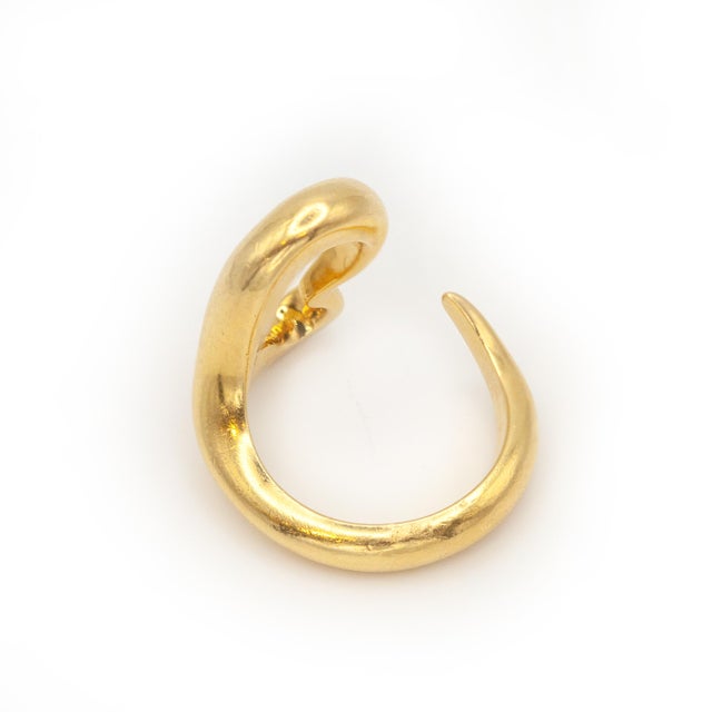 Late 20th Century Vintage Tiffany & Co. Elsa Peretti 18k Open Heart Ring, Size 5.75 For Sale - Image 9 of 10