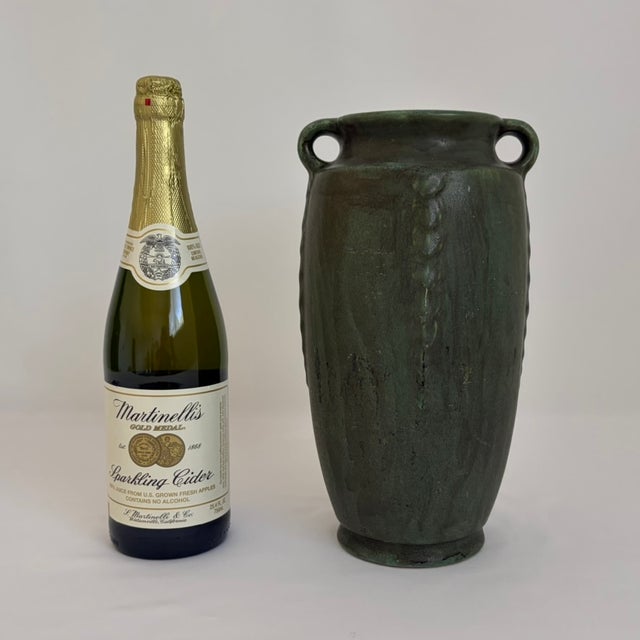 Art Nouveau Vintage Niloak Art Pottery Green Double-Handle Vase – Benton, Arkansas For Sale - Image 3 of 11