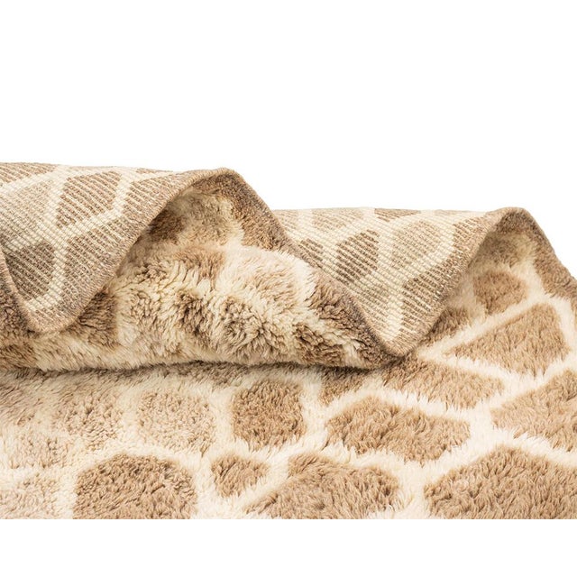 Early 21st Century Hand-Knotted Moroccan Wool Rug by Azele Studio For Sale - Image 5 of 11