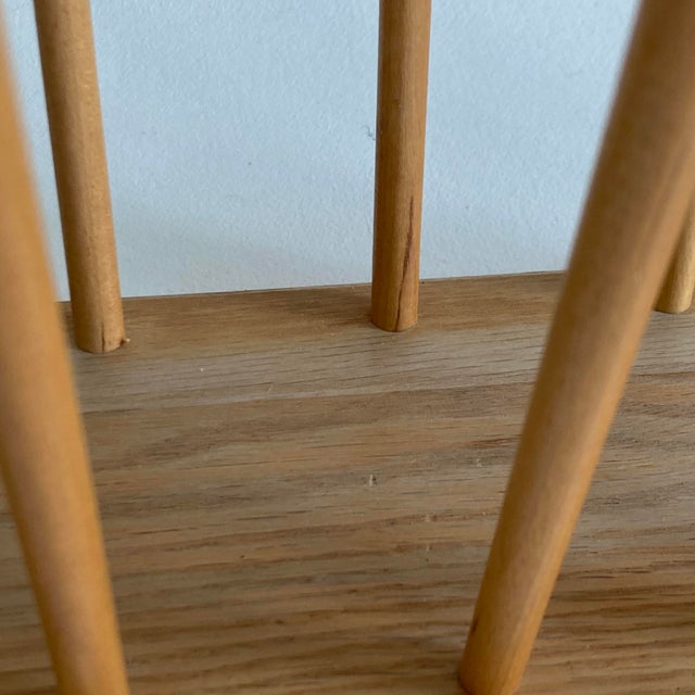 Modern 20th Century, Vintage Blonde Wood Magazine Rack, Modern Spindle Style For Sale - Image 3 of 9