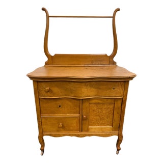 Antique Victorian or Edwardian Birdseye Maple Washstand Cabinet Commode Dry Sink For Sale
