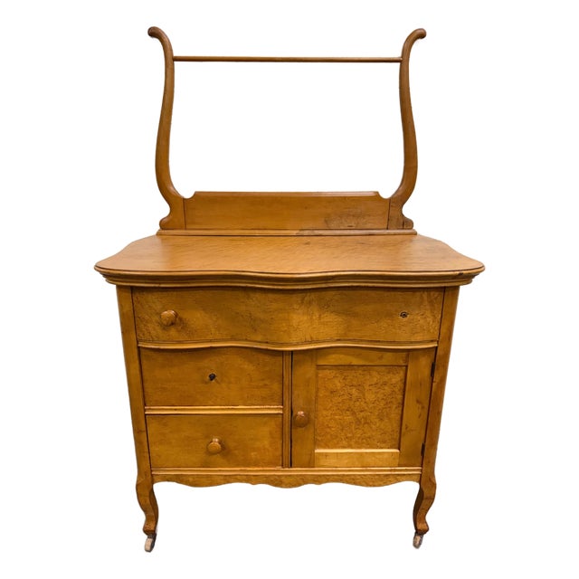 Antique Victorian or Edwardian Birdseye Maple Washstand Cabinet Commode Dry Sink For Sale