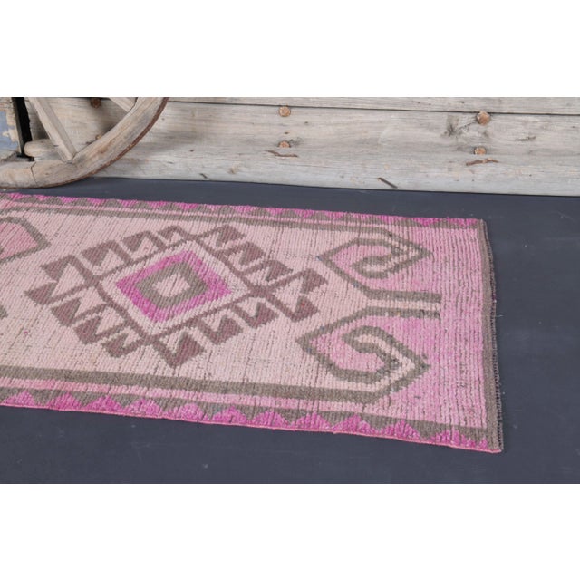Vintage Turkish Oushak Handmade Wool Cotton Pink Runner Rug For Sale - Image 4 of 9