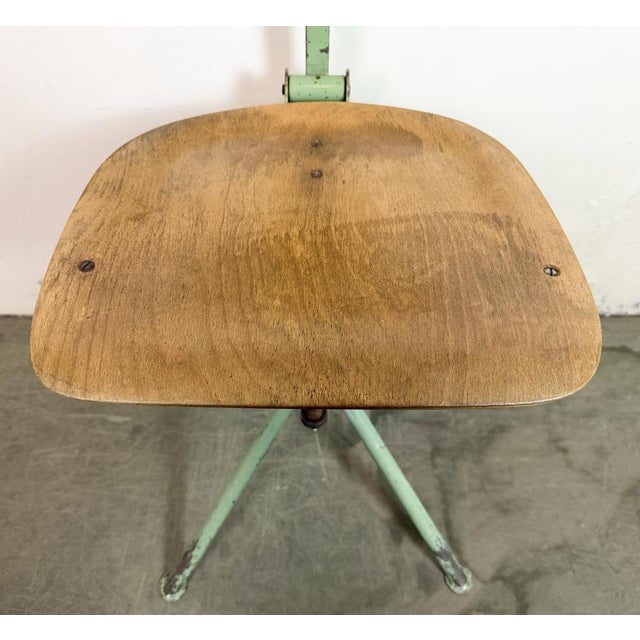 Industrial Green Workshop Chair, 1950s For Sale - Image 4 of 18