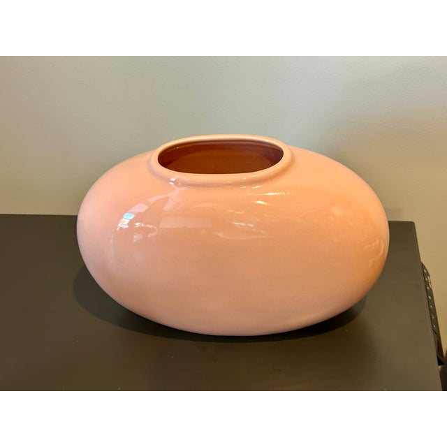 Haeger Vintage Haeger Pottery Orb Vase – USA-Made Glossy Pink Ceramic, Mid-Century Modern Decor For Sale - Image 4 of 10