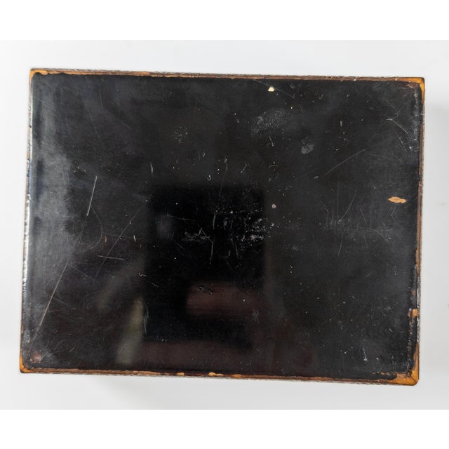 20th Century Japanese Red Cinnabar Lacquer Trinket Box For Sale - Image 12 of 12