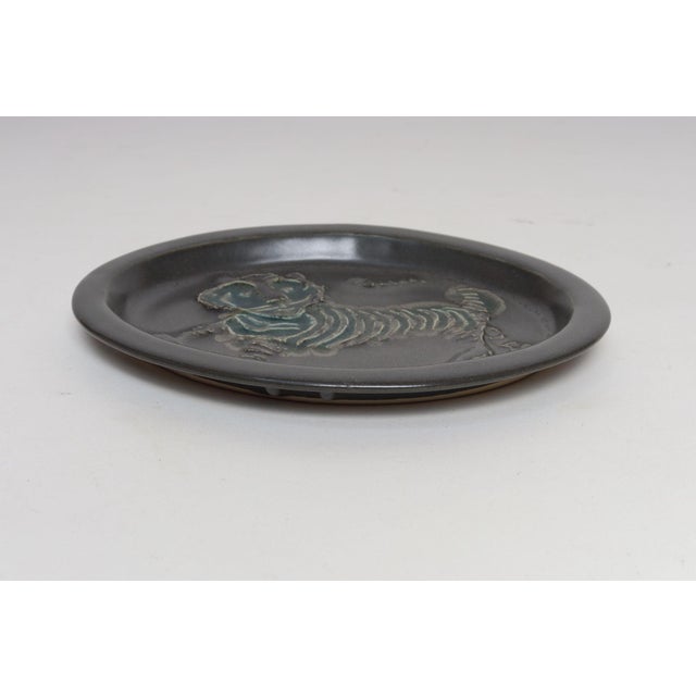Mid-Century Modern Vintage Matte Brown Ceramic "Tiger" Plaque by David Gil for Bennington Potters For Sale - Image 3 of 13