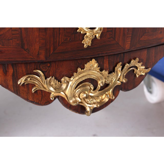 Louis XV Chest of Drawers Stamped Coulon, 1750 For Sale - Image 6 of 15