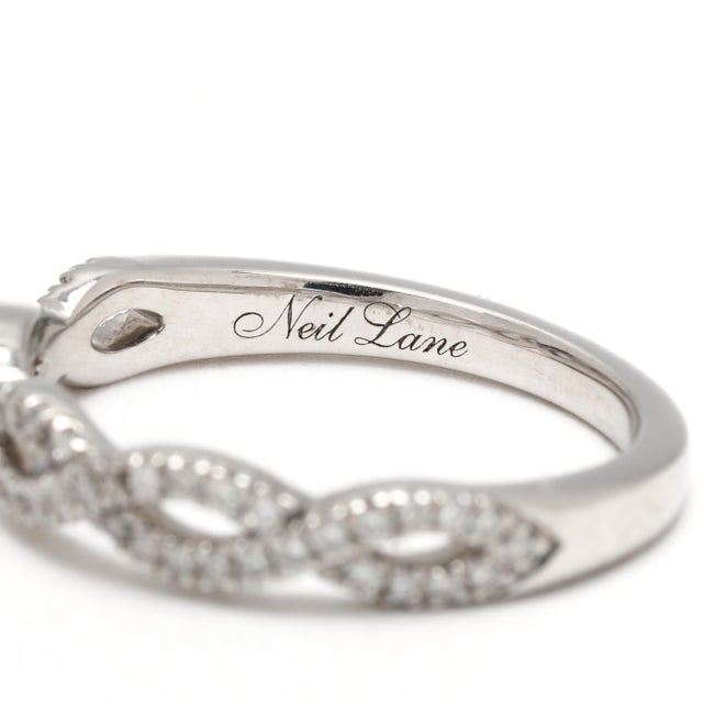 Early 21st Century Neil Lane .25ctw Diamond Infinity Band Ring, 14k White Gold, Ring Size 6.5 For Sale - Image 5 of 7