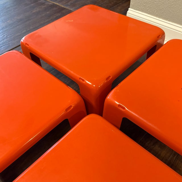 Tangerine Set of 4 Stackable Fiberglass Quattro Gatti Tables by Mario Bellini for C & B Italia, 1970s For Sale - Image 8 of 12