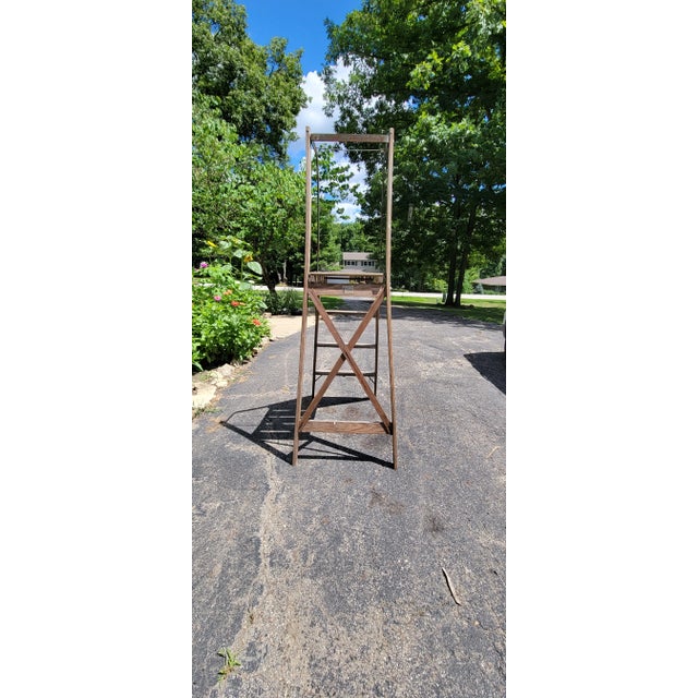 Early 20th Century Vintage Ladder With Platform, Goshen Manufacturing Co. For Sale - Image 11 of 12