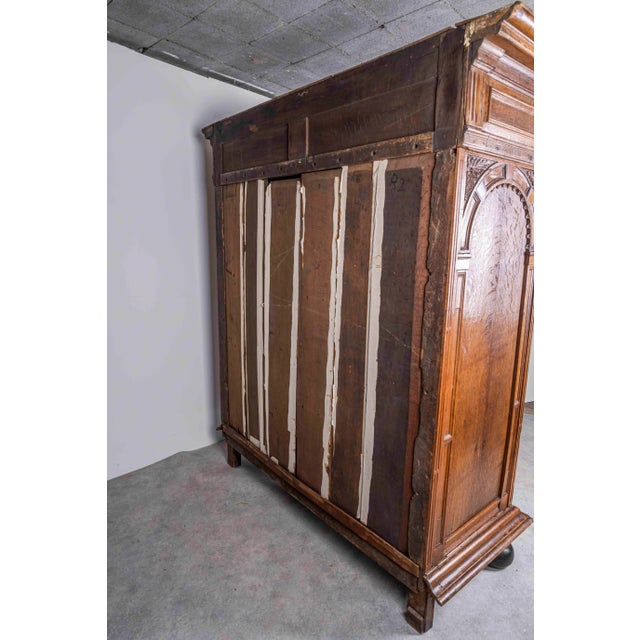 Large Antique Dutch Linen Press, 1650s For Sale - Image 9 of 18