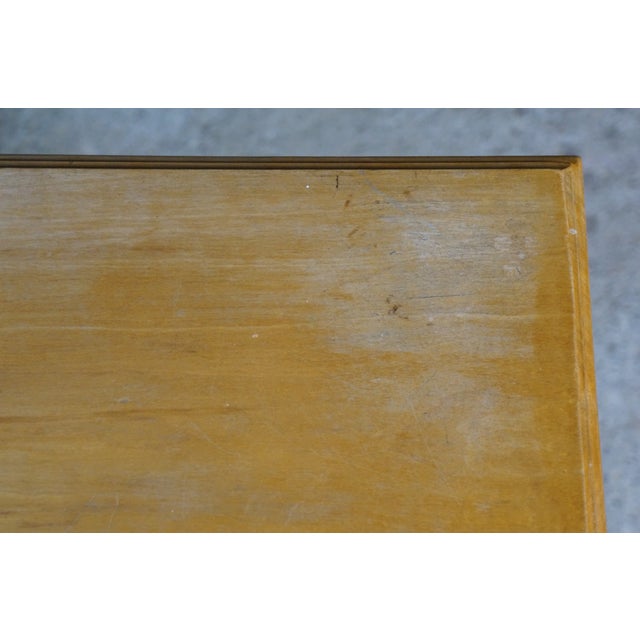 Vintage Early American Style Mahogany Library Console Book Stand Side End Table For Sale - Image 4 of 15