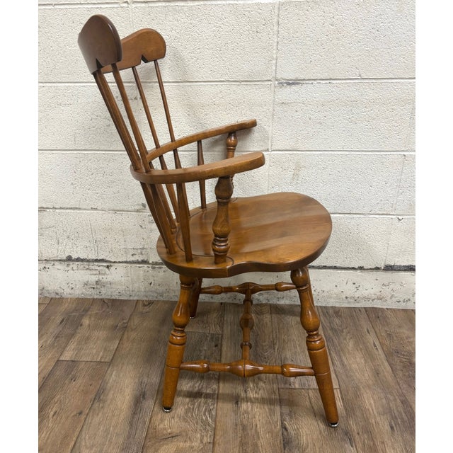 English Vintage S Bent & Bros Colonial Style Maple Windsor Comb Back Dining Chair For Sale - Image 3 of 10