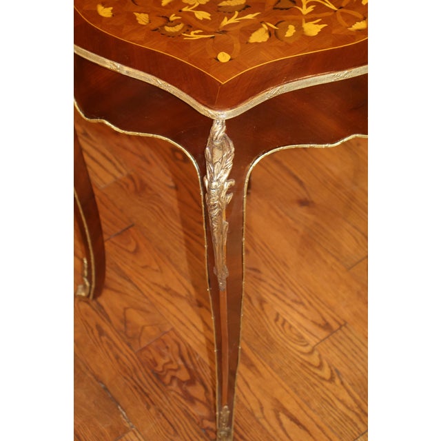 1990s Pair of French Louis XV Style Mixed Wood Inlaid Ormolu End Tables For Sale - Image 10 of 10