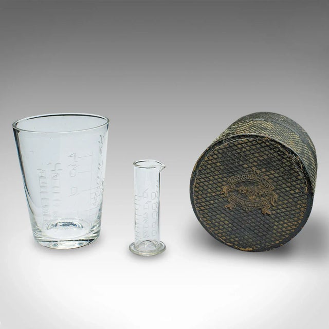1900s Antique Victorian English Glass Pharmacist's Medicine Cup For Sale - Image 13 of 13