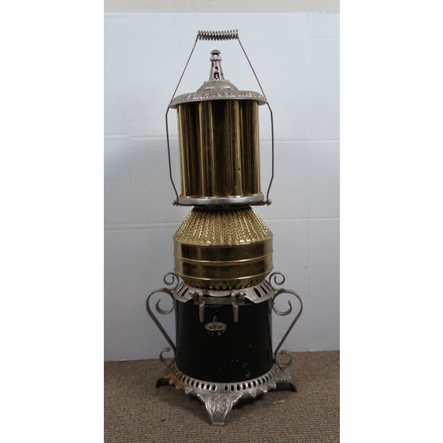 Antique American Central Oil & Gas Lighthouse 110 Stove Heater For Sale - Image 4 of 12