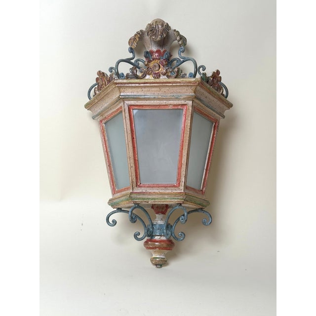 Hollywood Regency Italian Hand-Carved Lantern Wall Light, 1980s For Sale - Image 10 of 18