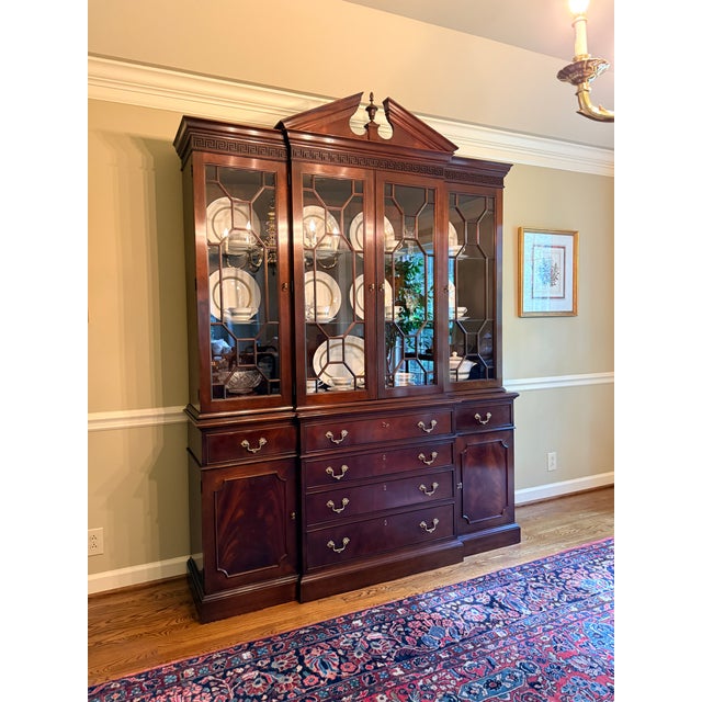 Brown Stickley Furniture Flame Mahogany Georgian Breakfront For Sale - Image 8 of 11