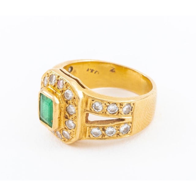 Contemporary 14k Yellow Gold Emerald & Diamond Ring For Sale - Image 3 of 8