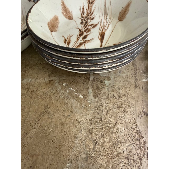 Ceramic 1970s Set of Fourteen (14) Midwinter Wild Oats Stonehenge Bowls, Made in England, Wedgwood Group, Rustic Farmhouse Dinnerware For Sale - Image 7 of 12