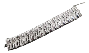 Vintage 1958 Signed Crown Trifari Rhodium Plated Asian Inspired Wave Design Bracelet