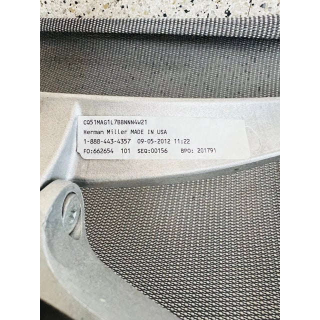 Gray Herman Miller Setu Ergonomic Office Chair by Studio 7.5 – Graphite Mesh & Aluminum Base For Sale - Image 8 of 8