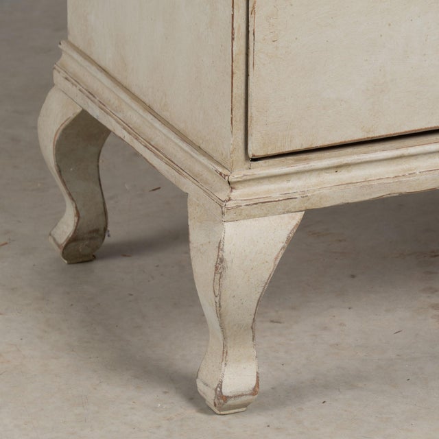 Late 18th Century Swedish Gray Painted Pine Wedding Cabinet For Sale - Image 9 of 10