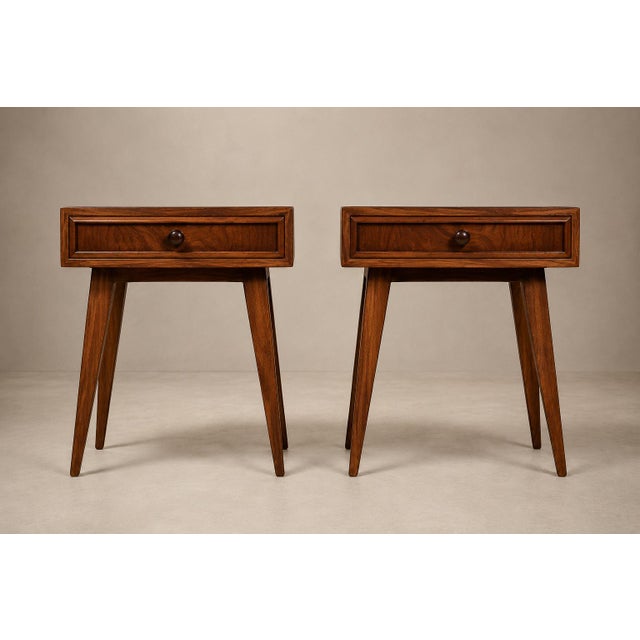 Brazilian Modern Pair of Imbuia Wood Nightstands by Teperman, Brazil, 1950s For Sale - Image 4 of 18